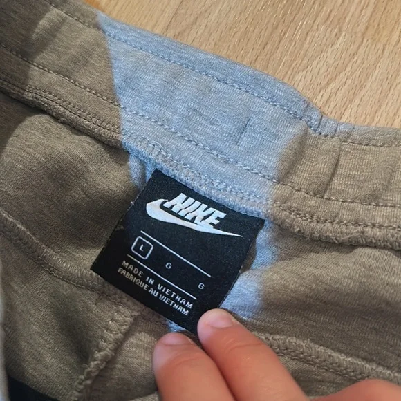 Nike Tech Fleece Grey Joggers (Mens L)